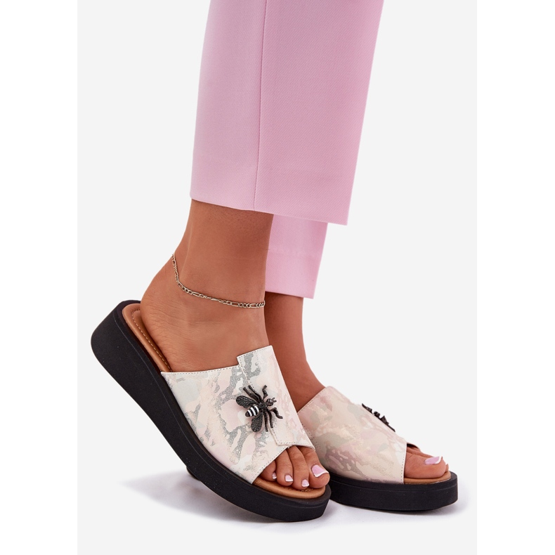 Women's leather slippers with a Vinceza 66752 beige brooch 1