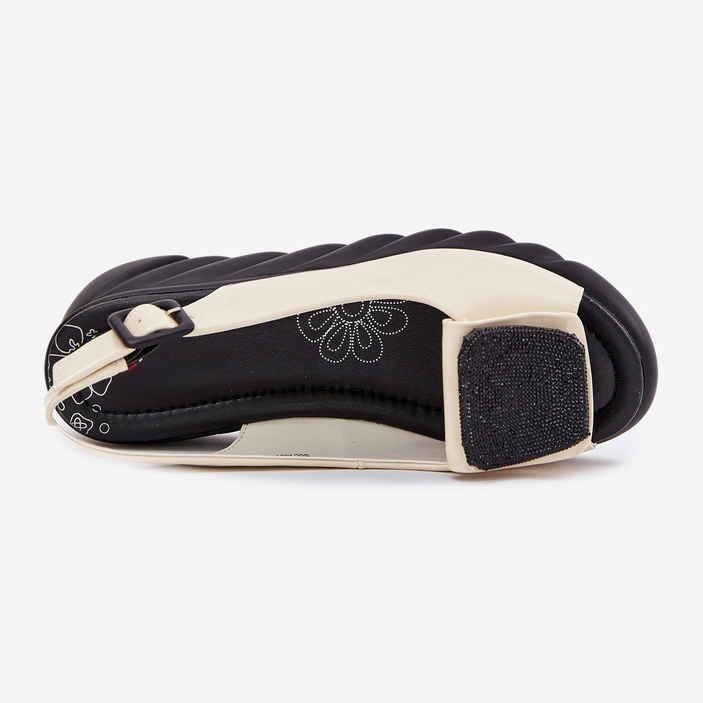 Leather lacquered women's sandals with ancient decoration Artiker 56C1567 beige 2