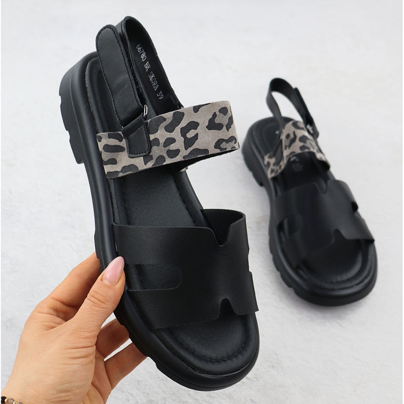 Women's leather sandals with leopard print vinceza 66780 black 1