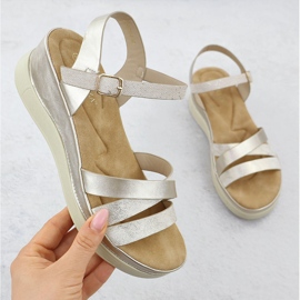 Women's sandals on the gold wedge Vinceza 15358 golden 1 Women's sandals on the gold wedge Vinceza 15358 golden 1