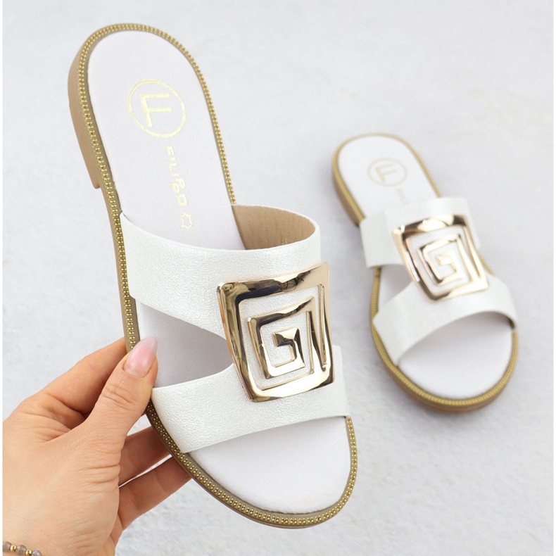 Women's flip flops with decoration white Filippo DS3703 1 Women's flip flops with decoration white Filippo DS3703 1
