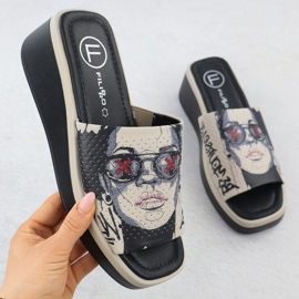 Women's leather slippers with print beige Filippo DK6158 1