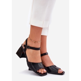 Vinceza Women's sandals on the Vincez 62235 Black Post 1