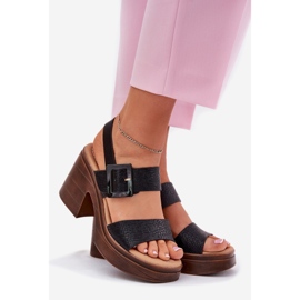 Women's sandals on a massive heel and Vinceza 17387 black platform 1