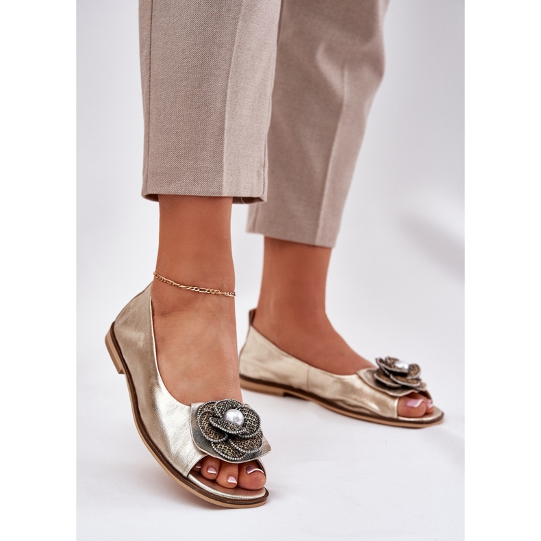 Leather ballerinas with bare fingers and a Zazoo flower 1870 zlotys golden 2 Leather ballerinas with bare fingers and a Zazoo flower 1870 zlotys golden 2