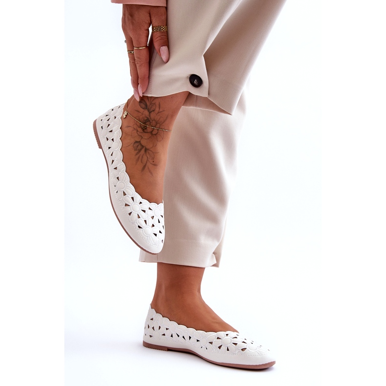 Evento Openwork Glossy Ballerina Women's White Visionary 2