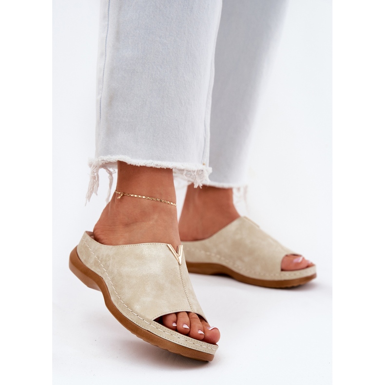 EVento Comfortable women's golden wedges 2 EVento Comfortable women's golden wedges 2