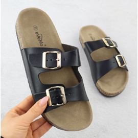 EVento Women's flip flops with black clamps 8323 1