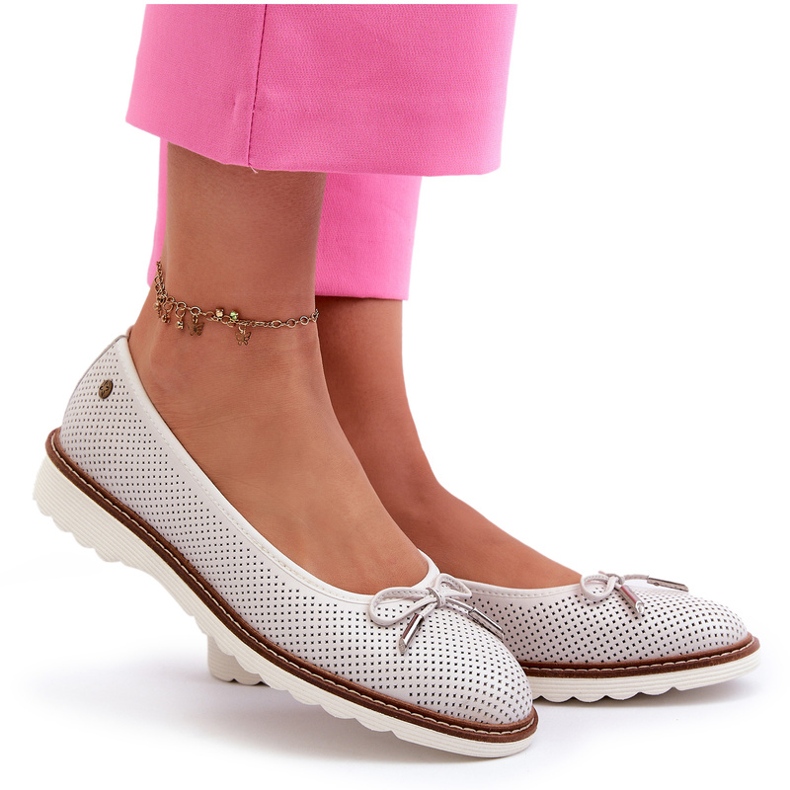 Women's Openwork Ballerina Shoes Made of Natural Leather Maciejka P6509-11 White 5