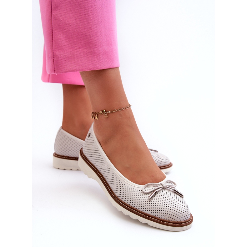 Women's Openwork Ballerina Shoes Made of Natural Leather Maciejka P6509-11 White 3
