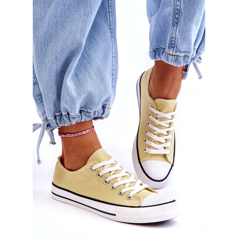 Classic Low Women's Yellow sneakers 2