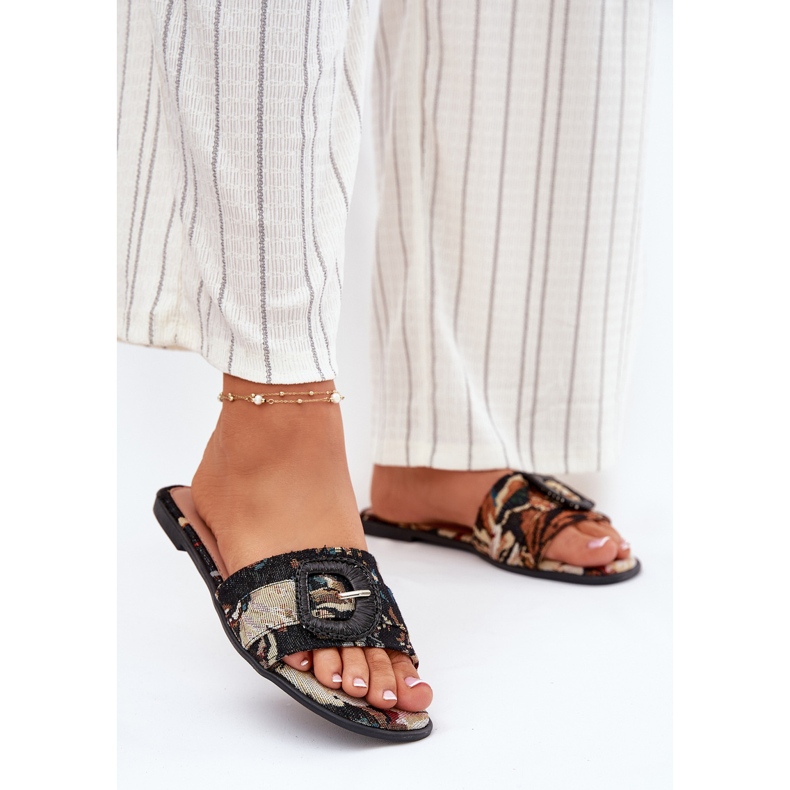 Inna Flat women's flip flops with a decorative black buckle 2