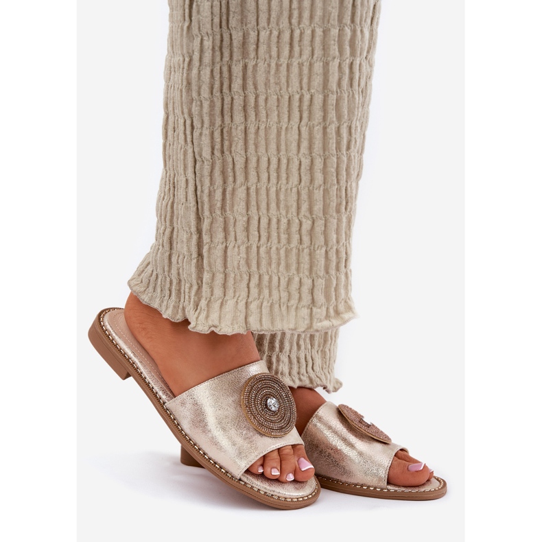 S.Barski Flat-heeled women's flip flops with an ornament of S. Barski KV51-013 zloty golden 1