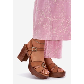 EVento Women's sandals on the Camel golden decoration post brown 1