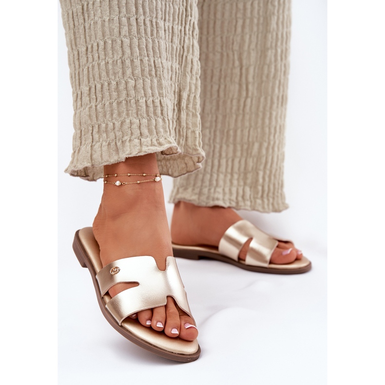 EVento Women's flat flaps with eco leather golden leather 2 EVento Women's flat flaps with eco leather golden leather 2