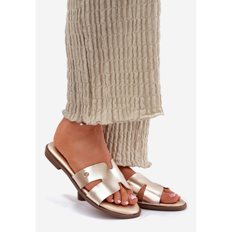 EVento Women's flat flaps with eco leather golden leather 1 EVento Women's flat flaps with eco leather golden leather 1