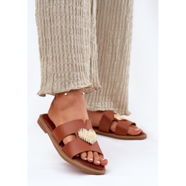 EVento Flat -heeled women's flip flops with a golden decoration camel brown 2 EVento Flat -heeled women's flip flops with a golden decoration camel brown 2