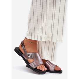 Flat women's sandals with a decorative Vinceza 17378 silver detail 1 Flat women's sandals with a decorative Vinceza 17378 silver detail 1