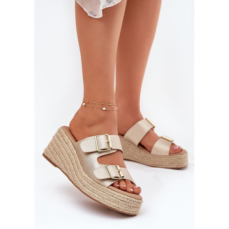 Inna Women's wedges with wedge with braid and golden clamps 2