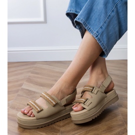 Brown sandals with embroidered straps on the platform 2