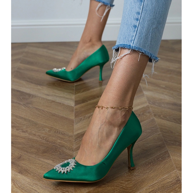 Green satin pumps with zircons 2