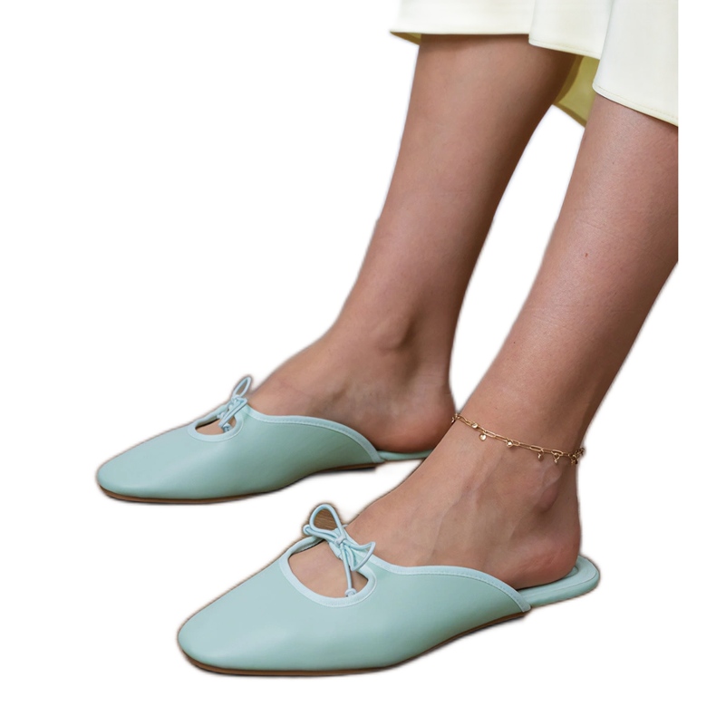 Green flip -flops built on a flat sole 1