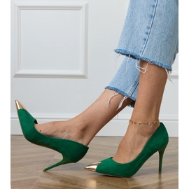 Green ecosam pumps with a metallic toe 2