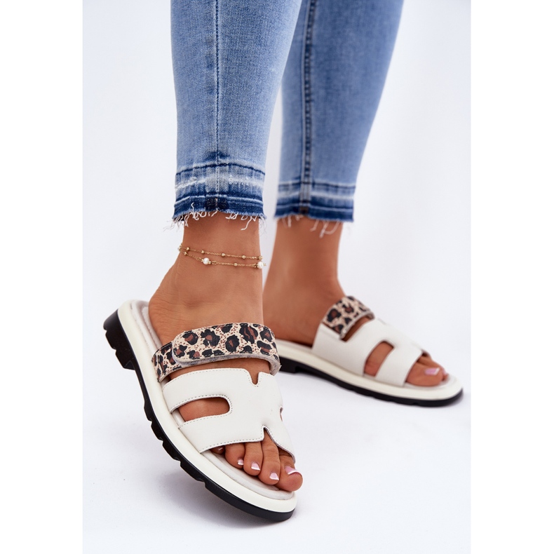 Women's leather flip flops Vinceza 66769 light bell beige 2