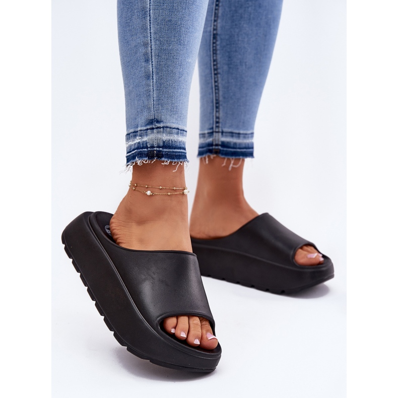 EVento Women's foam slippers on the platform black 2