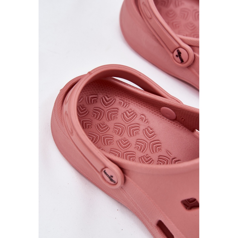 Lemigo 806 pink foam flops 2