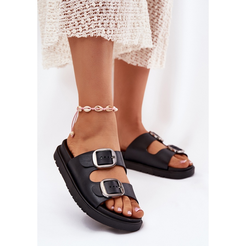 Women's flip flops with clamps on the platform black 2
