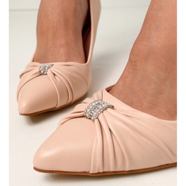 Beige classic pumps on a pin with zircons 2 Beige classic pumps on a pin with zircons 2