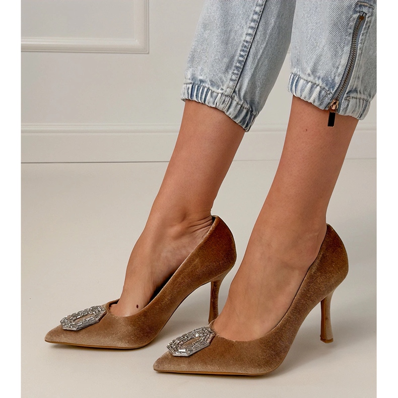 Beige pumps on a pin with zircons 2