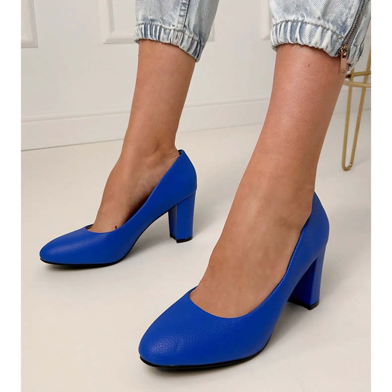 Blue classic pumps on the post 1