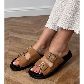 Brown flip -flops with clamps on stripes 1 Brown flip -flops with clamps on stripes 1