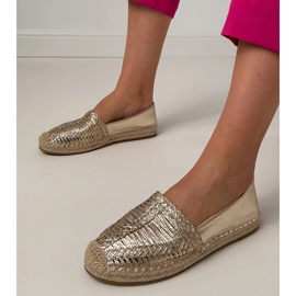 Openwork espadrilles on the platform golden 1
