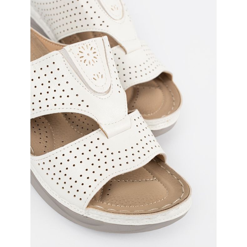 Seastar White comfortable cut -out flip flops 2