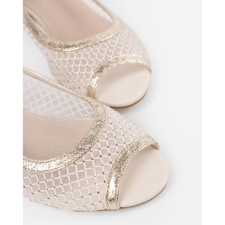 Goodin Gold sandals with a decorative mesh golden 1