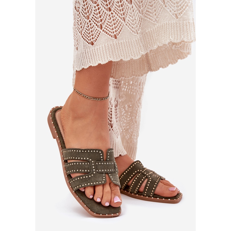 Decorated flat -heeled flip flops green 1