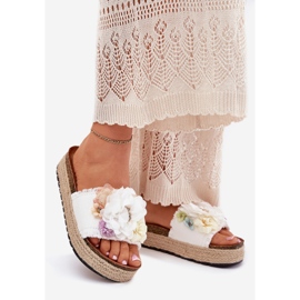 Women's flip flops with flowers platform with white braid 1