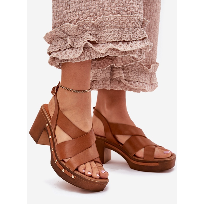 Leather sandals on the Zazoo 1081 brown post 1 Leather sandals on the Zazoo 1081 brown post 1