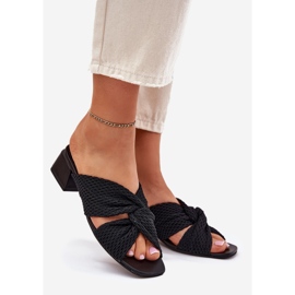 Women's flip flops on the maciejka block 06955-01 black 1