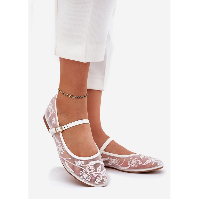 Boto Mesh ballerinas with embroidery and white decoration 1 Boto Mesh ballerinas with embroidery and white decoration 1