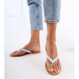 White flip -flops decorated with pebbles 1