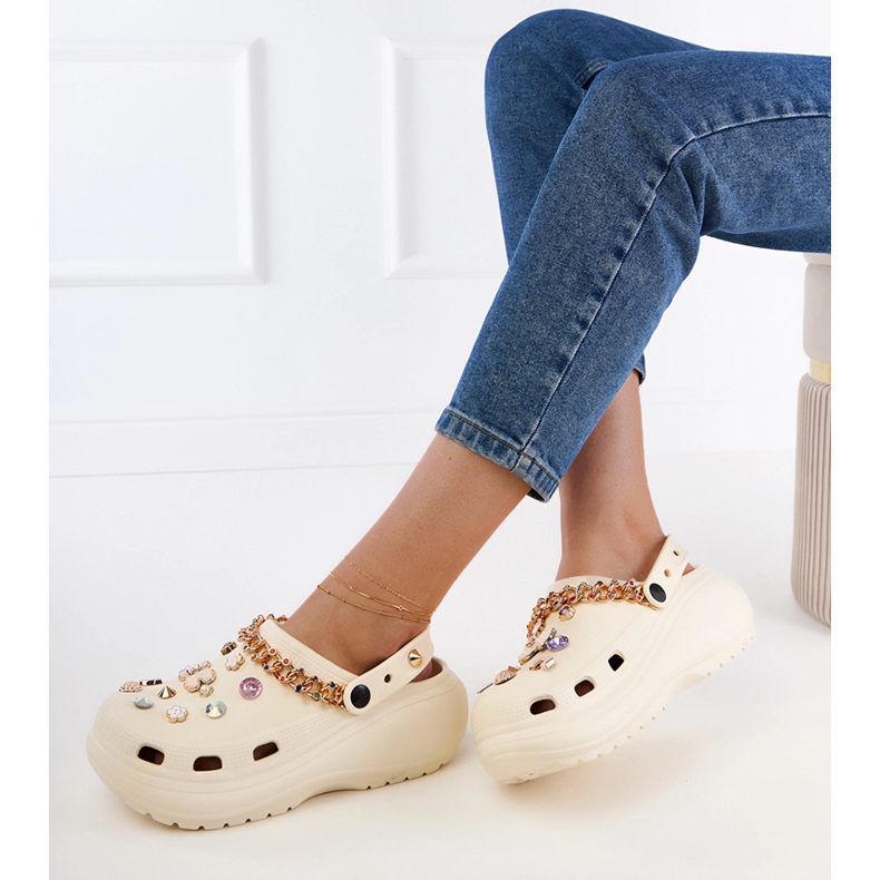 Beige flip -flops built with decorations 2