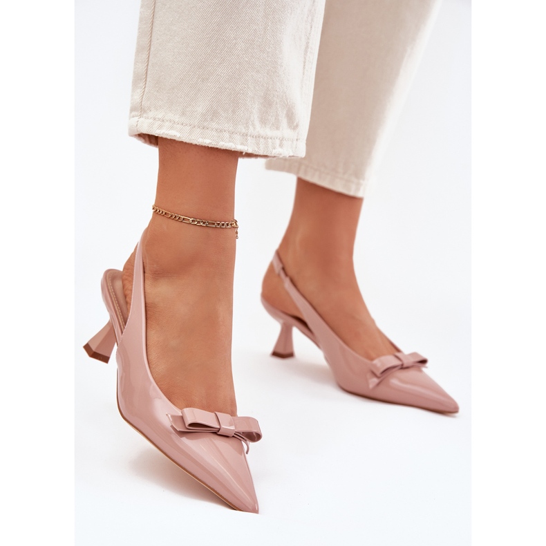 Varnished sandals on a pin with a nude bow beige 2