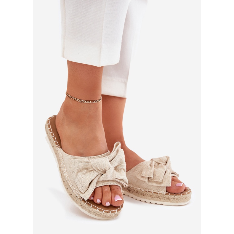 Women's flip flops on platform with braid and beige bow 1