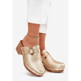 Slippers women's heels with golden clamp 1