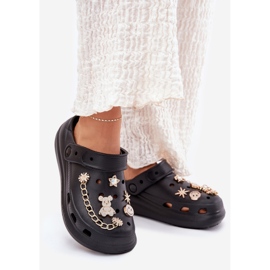 Women's foam slippers with black pins 1