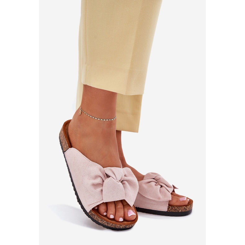 Women's flip flops on the cork sole with a light pink bow 1